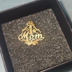Gold 'Mom' Pendant Necklace